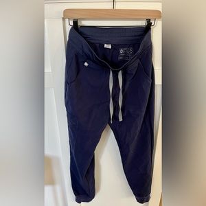 Figs petite small scrub Zamora pant navy used condition
